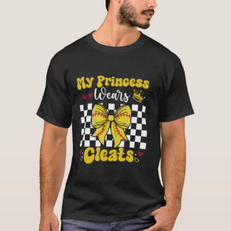 My Princess Wears Cleats Softball Mum Coquette Mot T-Shirt