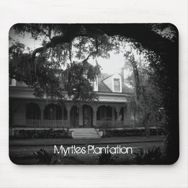 Myrtles Plantation in black and white Mouse Mat (Front)