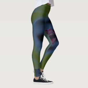 Mysterious hearts art design dark misty colours leggings