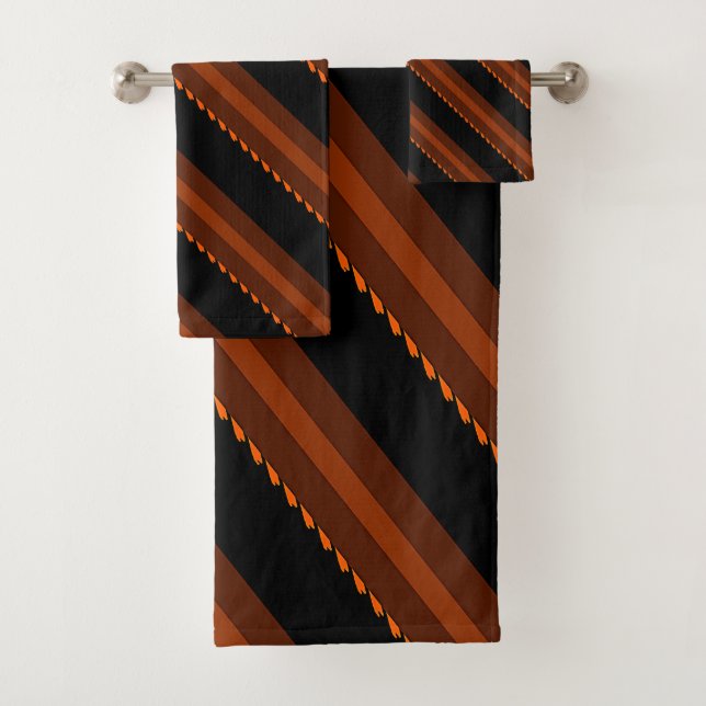 Mystic Red Diagonal Stripe Bath Towel Set (Insitu)