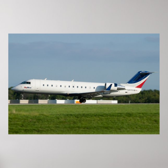 N405SW Skywest Canadair CRJ-200ER Poster (Front)