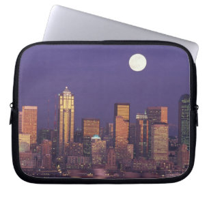 N.A., USA, Washington, Seattle Seattle skyline Laptop Sleeve