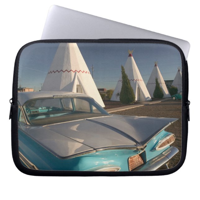NA, USA, Arizona, Holbrook Route 66, Wigwam 2 Laptop Sleeve (Front)