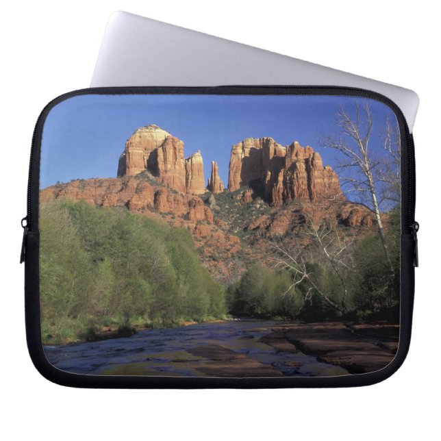 NA, USA, Arizona, Sedona. Cathedral Rock and Oak Laptop Sleeve (Front)