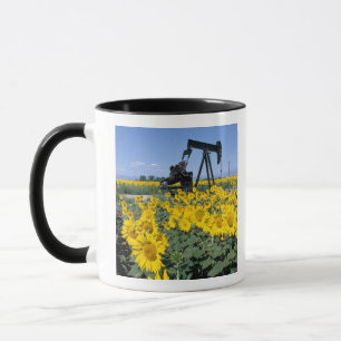 Na, USA, Colorado, Sunflowers, Oil Derrick Mug