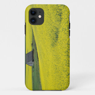 NA, USA, Idaho, near Potlatch, Wooden barn and iPhone 11 Case