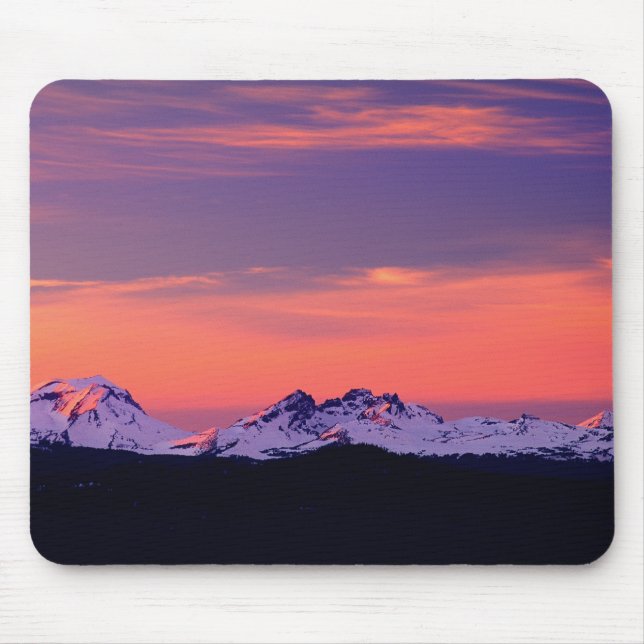 NA, USA, Oregon, The Three Sisters Mountains Mouse Mat (Front)