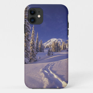 NA, USA, Washington, Mt. Rainier NP, Snowshoe iPhone 11 Case