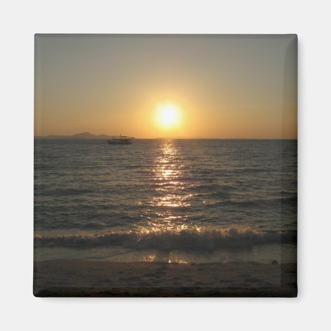 Naklua Beach Sunset .. Pattaya, Chonburi, Thailand Magnet (Front)