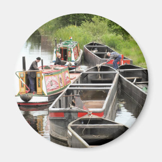NARROWBOATS ON THE CANAL MAGNET