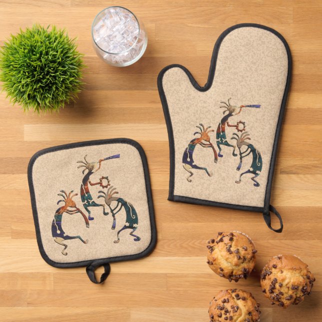 Native Americans Culture - Dancing Kokopelli 1 Oven Mitt & Pot Holder Set (Top Down)