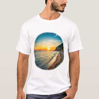 Natural beach scene with Italian sunset colour T-Shirt