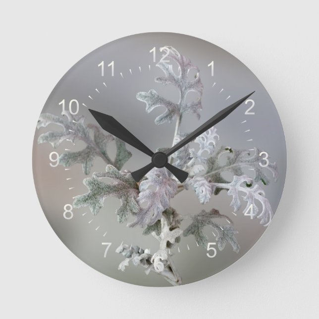 Natural Christmas Decorations Round Clock (Front)