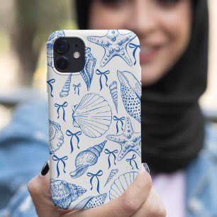 Nautical Seashell Pattern in White and black iPhone 16 Plus Case