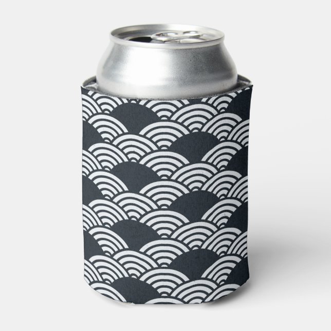 Navy blue and white Seigaiha waves pattern Can Cooler (Can Front)