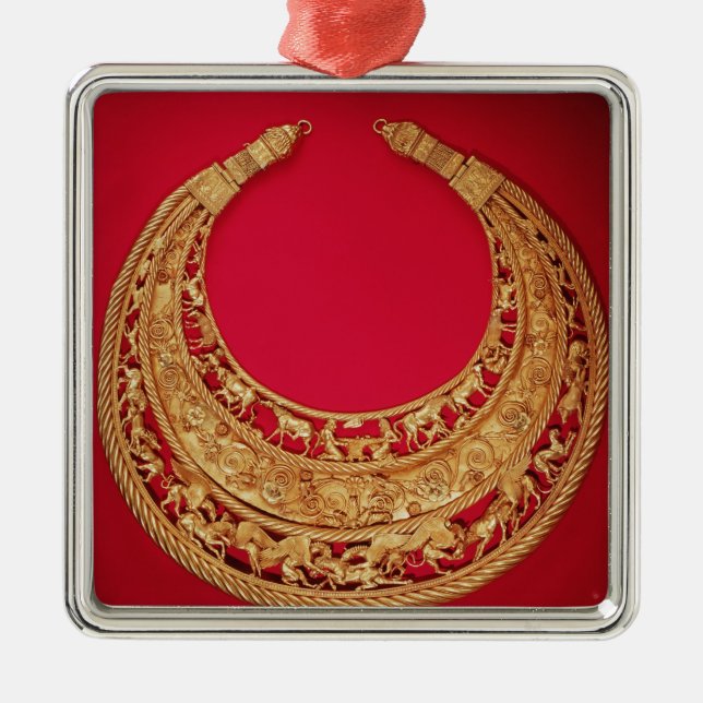 Necklace with pastoral scenes metal tree decoration (Front)