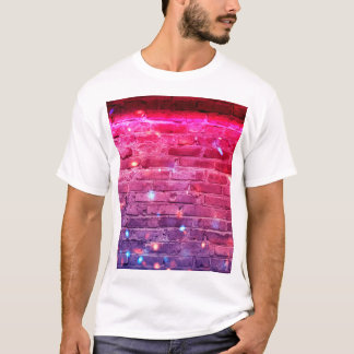 Neon light: empty brick wall. T-Shirt