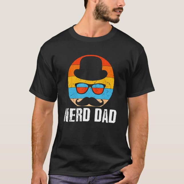 Nerd Dad Conservative Daddy Protective Father T-Shirt (Front)