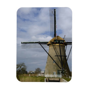 Netherlands (aka Holland), Kinderdijk. 19 Magnet