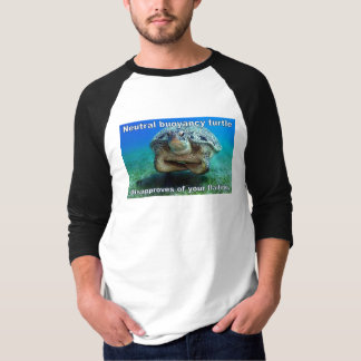 neutral buoyancy turtle / scuba humour T-Shirt