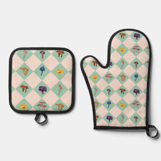 Neutral checks with assorted fungi oven mitt & pot holder set