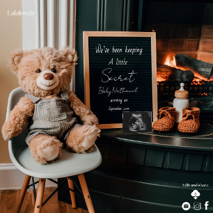 Neutral digital pregnancy announcement