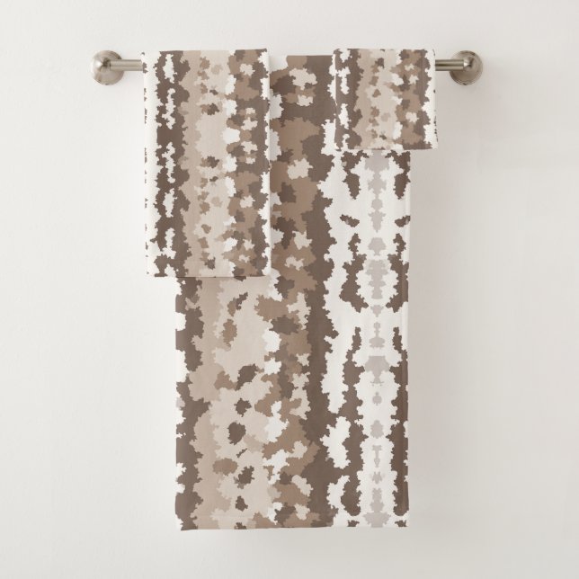 Neutral Earth Camo Irregular Abstract Design Bath Towel Set (Insitu)