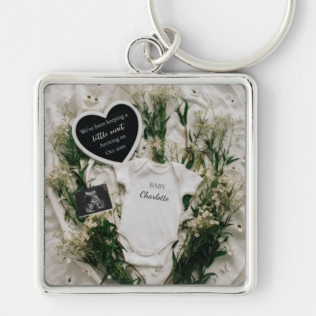 Neutral Floral Pregnancy Announcement keepsake  Key Ring (Front)