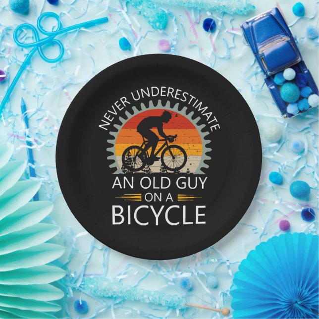  Never Underestimate An Old Guy On A Bicycle Paper Plate (Party)