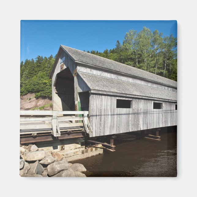 New Brunswick, Canada. Irish River covered Magnet (Front)
