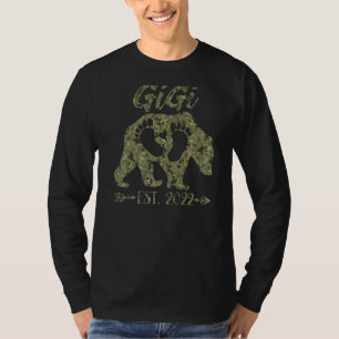 New Gigi Great Grandma Bear Baby Announcement Camo T-Shirt