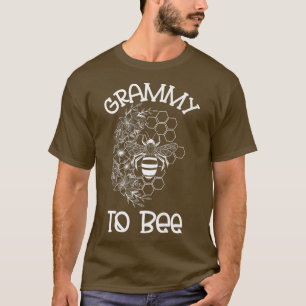 New Grammy To Be Pregnancy Announcement Bee New Ba T-Shirt