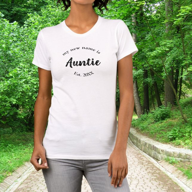 New Name Auntie Script Typography T-Shirt (Creator Uploaded)
