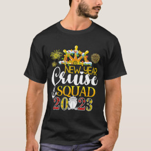 New Year Cruise Squad 2023 Cruising Trip Party Vac T-Shirt
