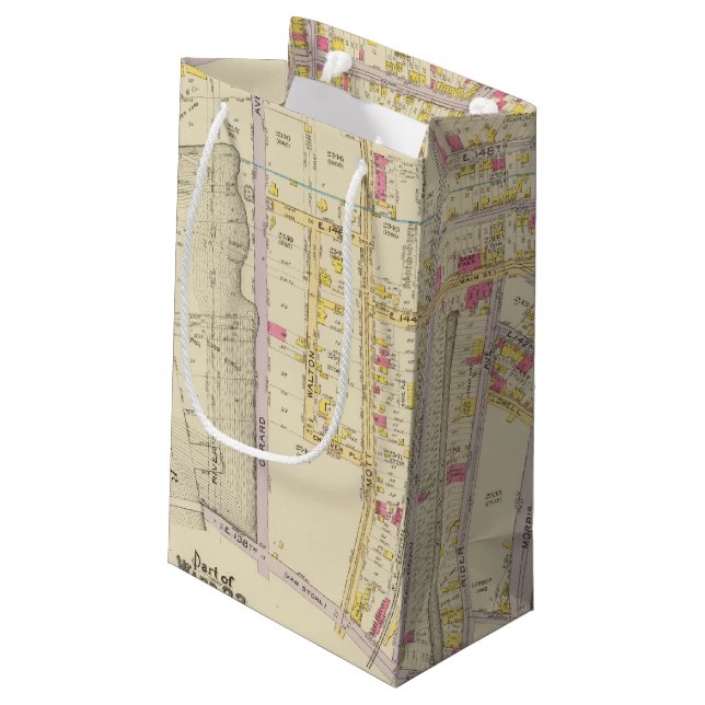 New York 32 Small Gift Bag (Back Angled)