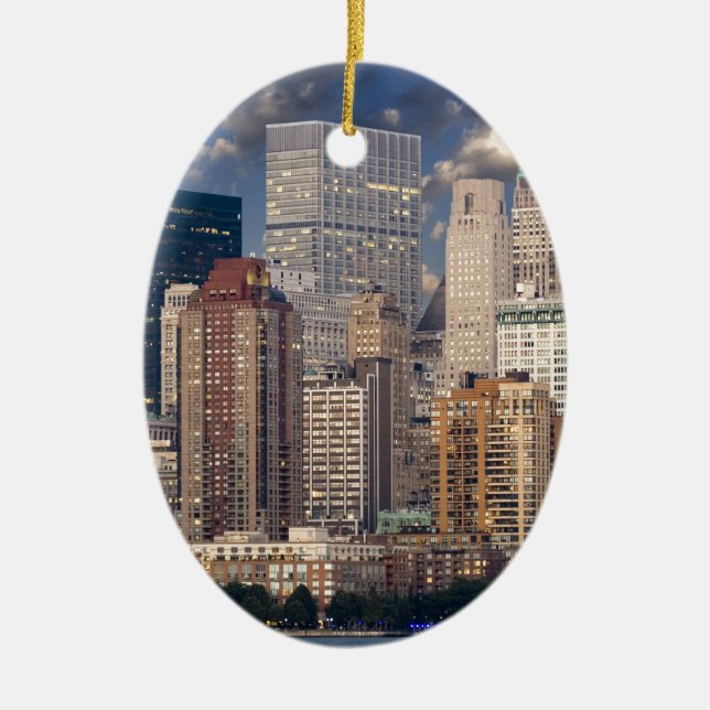 New York City Manhattan Ceramic Tree Decoration (Front)