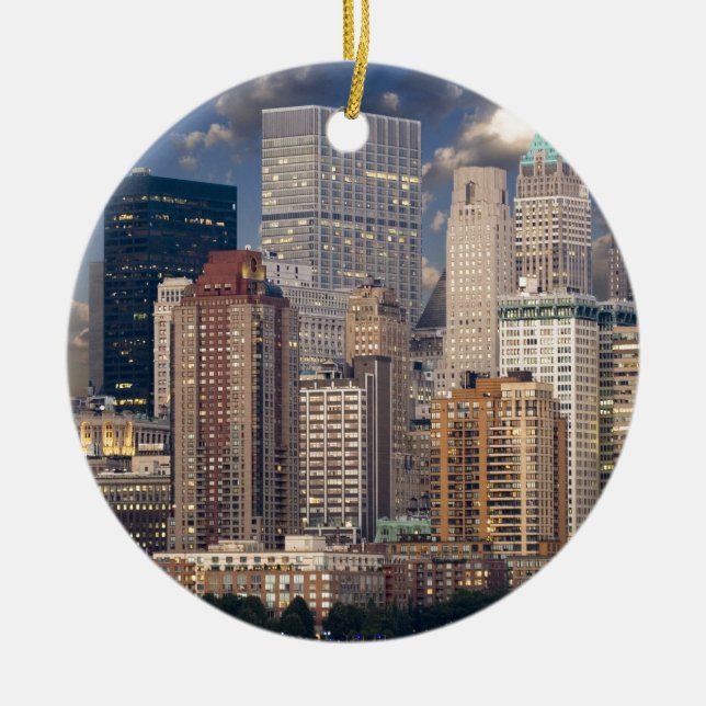 New York City Manhattan Ceramic Tree Decoration (Front)