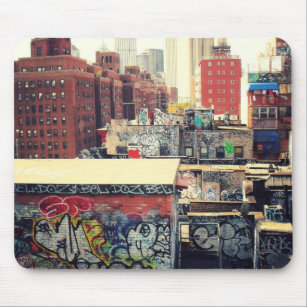 New York City Rooftops Covered in Graffiti Mouse Mat