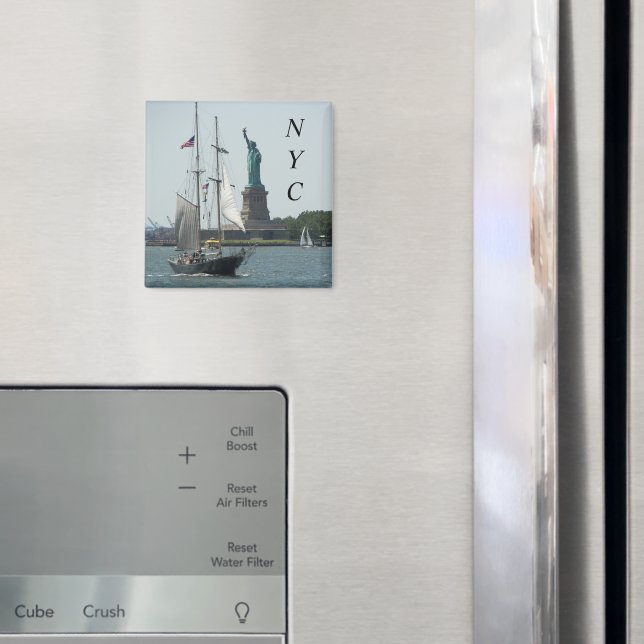 New York Harbor Statue of Liberty Magnet (In Situ (Fridge))