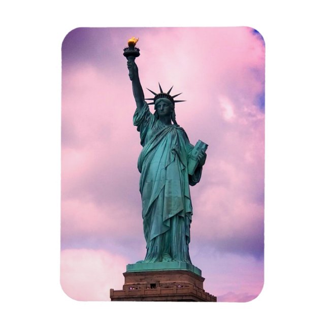 New York, NY Statue of Liberty (Famous Lady) Magnet (Vertical)