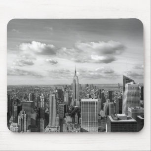 New York skyline in black and white Mouse Mat