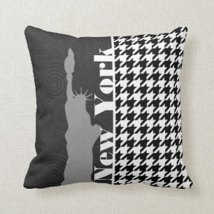 New York, Statue of Libety Houndstooth Cushion