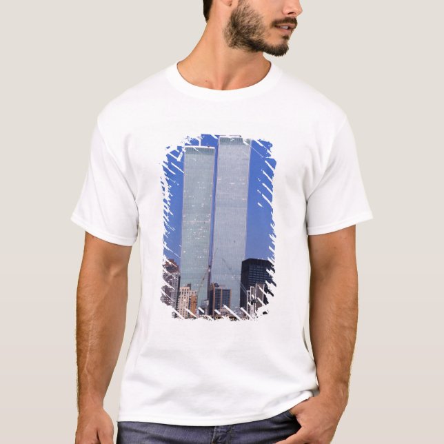 New York, USA. Twin towers of the famous World T-Shirt (Front)