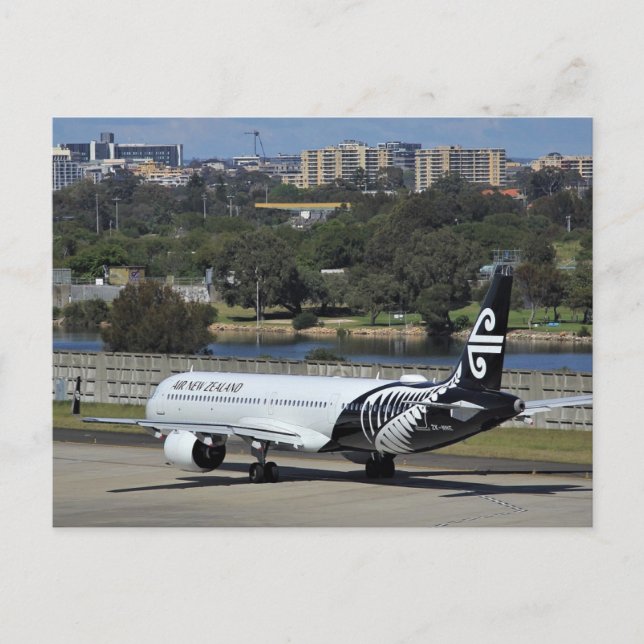  New Zealand Airlines Kia Ora Holiday Postcard (Front)