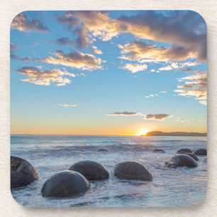 New Zealand, South Island, Moeraki Boulders Coaster