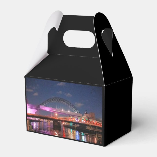 Newcastle bridges favour box (Front Side)