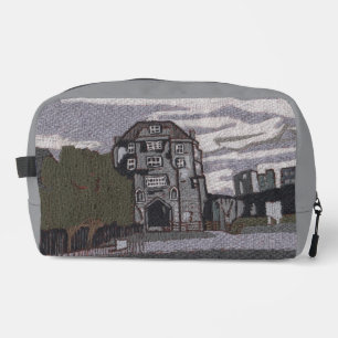 Newcastle castle dopp kit