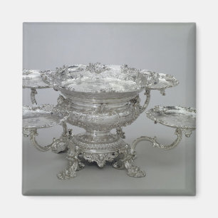Newdegate centrepiece by Paul de Lamerie , 1743 Magnet
