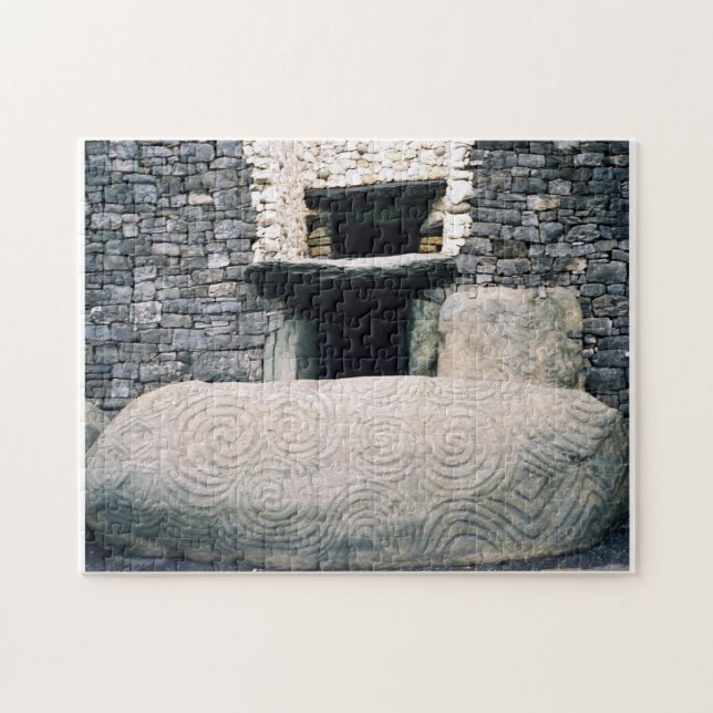Newgrange megalithic tomb, Ireland Jigsaw Puzzle (Horizontal)