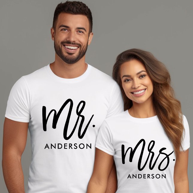 Newlywed Bride Mrs. Modern Script and Name T-Shirt (Creator Uploaded)